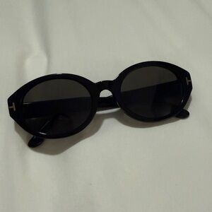 Tom Ford Black sunglasses TF916 55 21